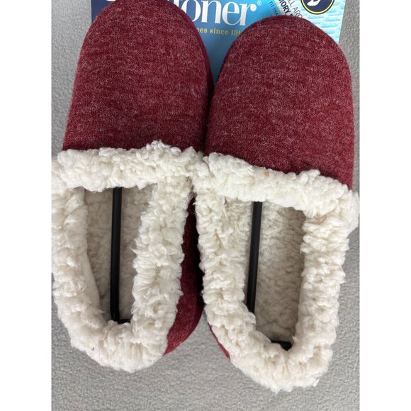 Isotoner Women's Marisol Closed Back Slippers Red Chili Pepper Size L 8/9 NWT's - Picture 2 of 8